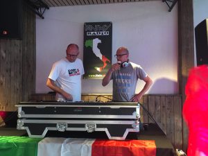 Read more about the article Friday Evening Mix Evening