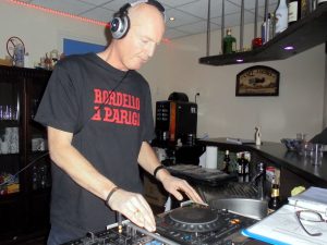 Read more about the article Friday Evening Mix Evening