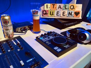 Read more about the article Friday Evening Mix Evening
