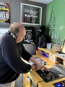Read more about the article The 50 most summer related Italo Disco Songs