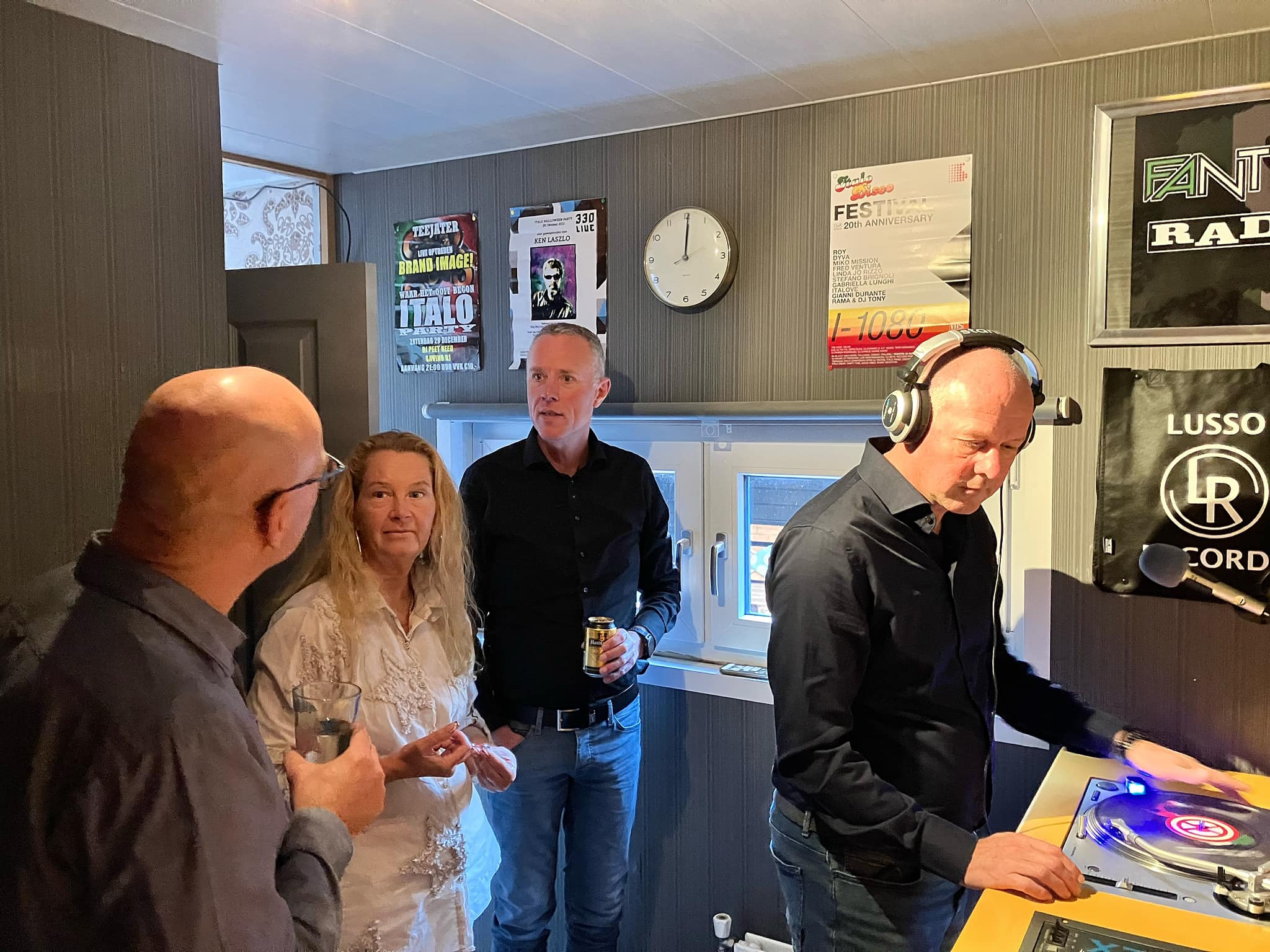Read more about the article Friday Evening Mix Evening
