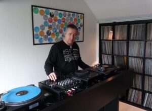 Read more about the article Hot Mix Friday